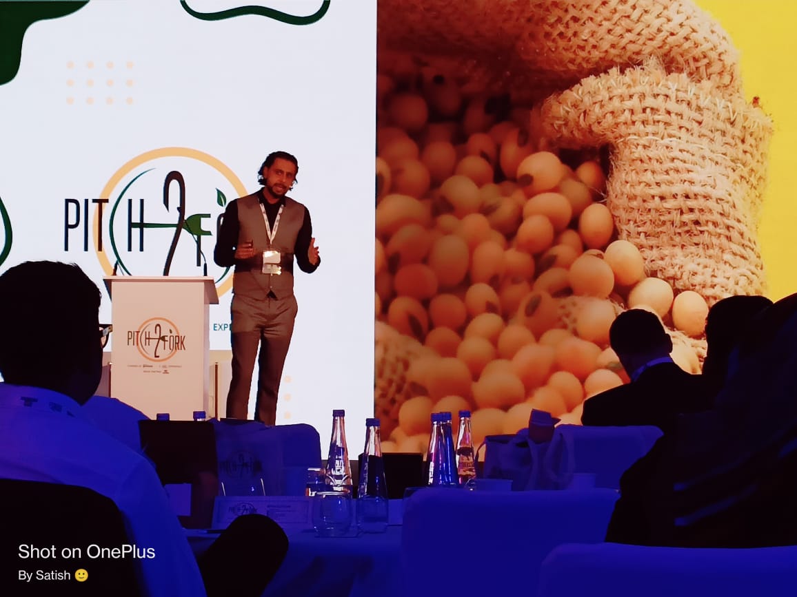 kapiljaink3's tweet photo. Addressed a session on #Metaverse &amp; #Web3 in #Agriculture at #Pitch2Fork 2022 organized by @USSEC @righttoprotein in #Dubai

Web3 offers endless possibilities, from improving the livelihoods of #Farmers and communities to helping the sector become more #Sustainable and efficient https://t.co/5vPGNJVlsO