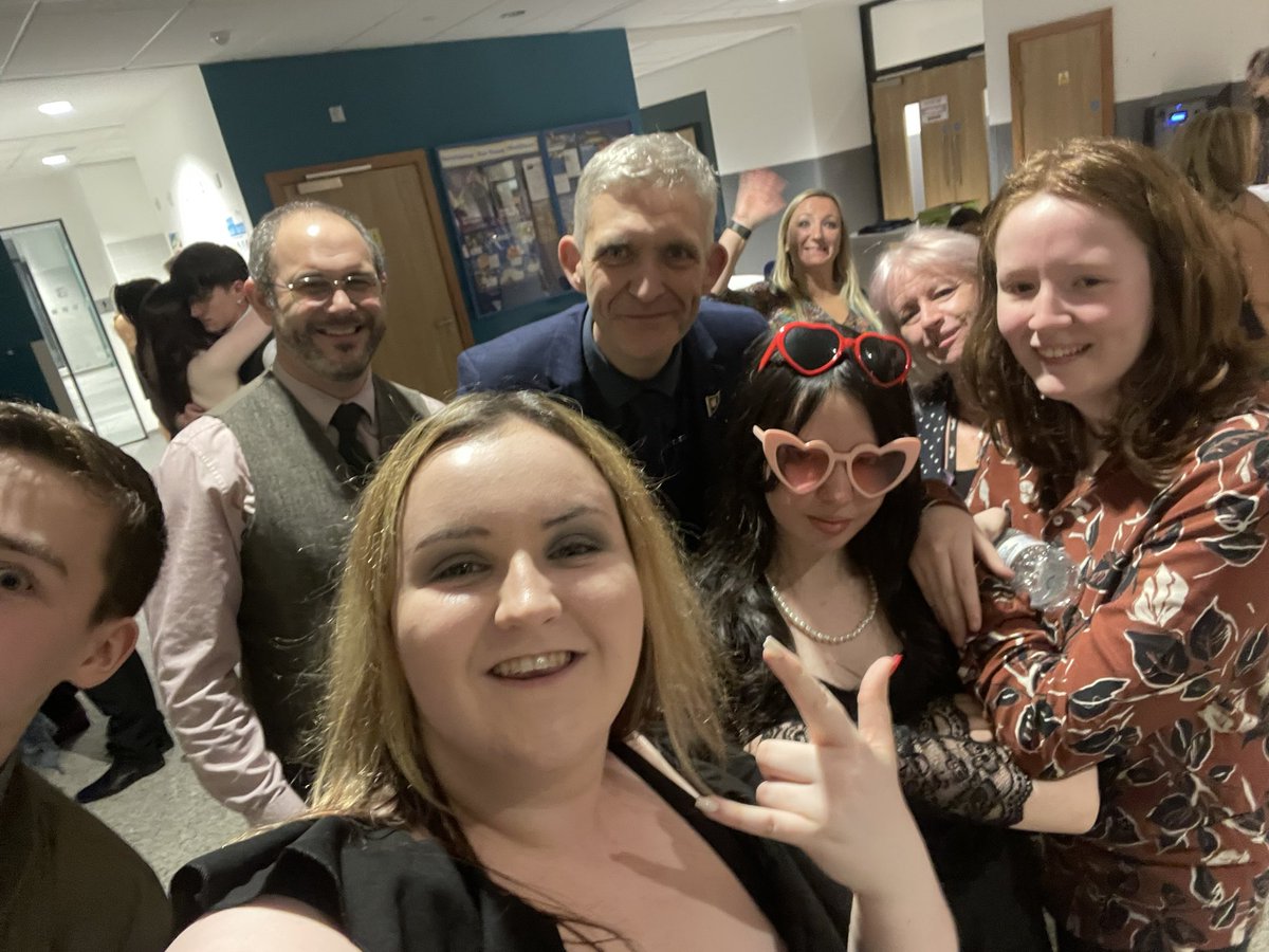 CECE__500's tweet photo. Greenfaulds Ceilidh 2022 !! What a night thank you to @ghspedepartment for such an amazing night, was the absolute best night ever!!!! Definitely won’t be forgotten any time soon! @Greenfaulds_HS https://t.co/KMKUcsSUsn