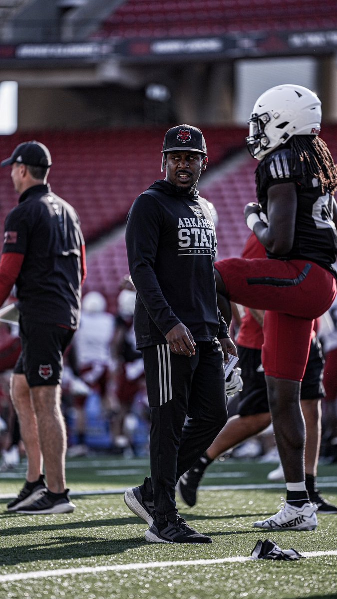 DonteThompson20's tweet photo. Arkansas State Offered ! AG2G 
@CoachJayMitch @CoachSchoonie https://t.co/uAxBk2c22U