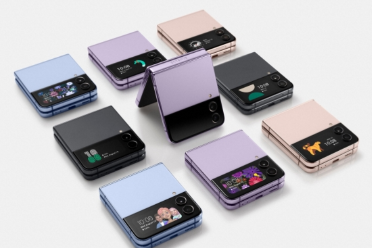 DisplayWeek's tweet photo. Samsung Display invested 42 billion won on ultra-thin tempered glass production, which is a key material for foldable displays. Read more on the foldable core material subsidiaries here - https://t.co/vWLm2frB8X
#BOE #3M #CSOT #EMDGroup #UDC #Samsung #LG #Eink https://t.co/xUA221rPts