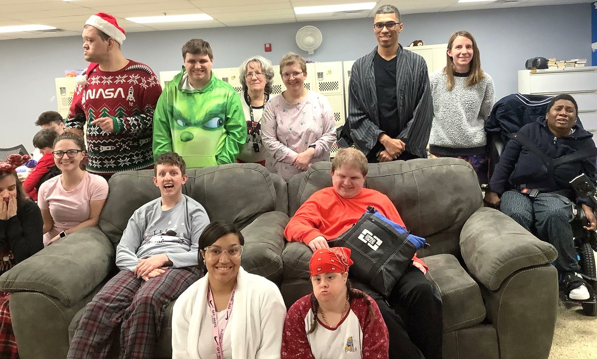 RainbowCenterKC's tweet photo. Simply having a wonderful Christmastime ! https://t.co/rWXuhTYHgd