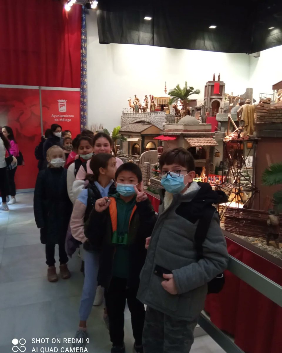 CEIPJabega's tweet photo. Ayer lunes nuestro alumnado de Primaria realizó la ya tradicional visita a los Belenes de Málaga.
Se lo pasaron muy bien,os dejamos unas fotos de esta salida navideña https://t.co/0R9BloLN46