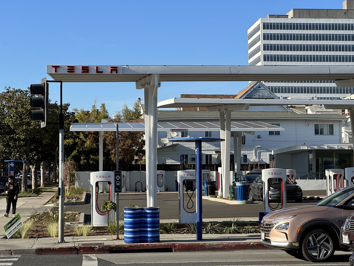 Whole Mars Catalog on Twitter "Tesla 60 stall Supercharger in Santa
