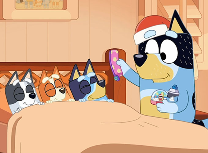 Haven't secured the perfect stocking stuffer for your little one?! 🐾🎁🎄Get tickets for Bluey's Big Play and celebrate the holidays Heeler style! Coming to the Orpheum Theatre on June 13. 
🎟bit.ly/3hEDyhV