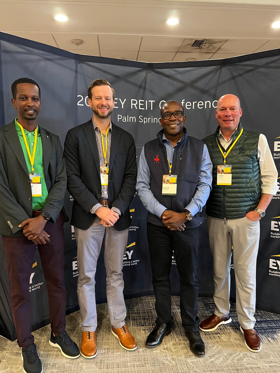 RedSwanDigital's tweet photo. 🚀Teamwork makes the #RedswanCRE dream work🚀
From our first live event at #IonHouston, to the #blockworksDAS2022 summit, to the #EY REIT conference and @EY_US's Strategic Growth Forum 2022, all of us are spreading the mission of #tokenizedrealestate at #RedSwan. https://t.co/pWnn3h0W3T