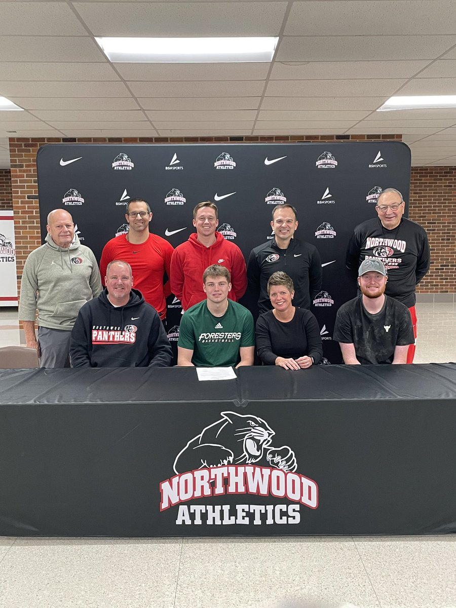 Officially a Forester!! @HuntingtonHoops @KoryAlford @coachstrohm @Jared_Jauch @MarkGreen_24 @NW_PantherBBall