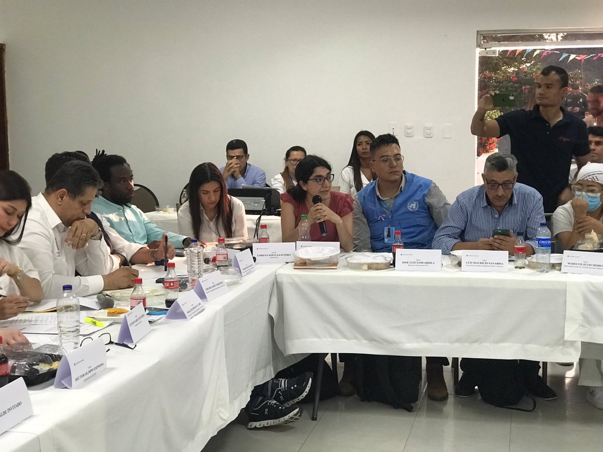 URestitucion's tweet photo. 📍#Sincelejo Subdirectora #URT @aurabolivar83 hace seguimiento a alerta temprana en #MontesDeMaría y resalta acciones institucionales para garantizar derechos de víctimas, con apoyo de #FuerzaPública para atender recomendaciones de seguridad dadas por @DefensoriaCol https://t.co/b5lZzK7UWt
