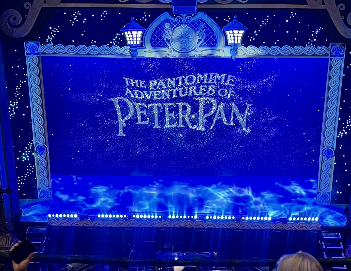 Louisehacker2's tweet photo. Absolutely brilliant night at Manchester Opera house watching the fabulous @JasonManford &amp; @realbennickless. Laughed from start to finish as did my 12 &amp; 14 year old which is saying a lot 🤷🏻‍♀️😂 Hope you are both back next year guys 🤞🏻 xx https://t.co/zFC6KBxjS4