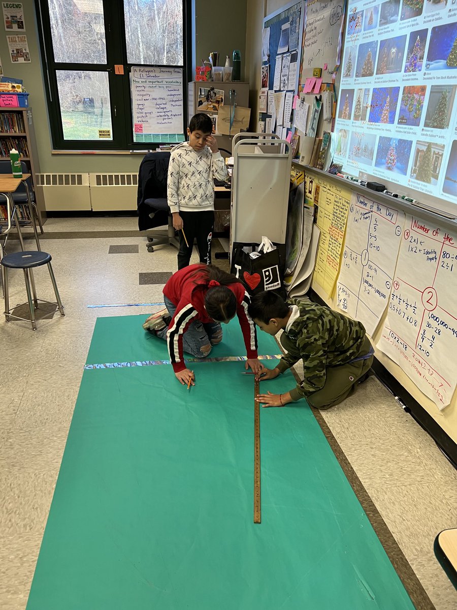 Ms_vanDoren's tweet photo. Deck the halls competition https://t.co/NZgMNAVKOV