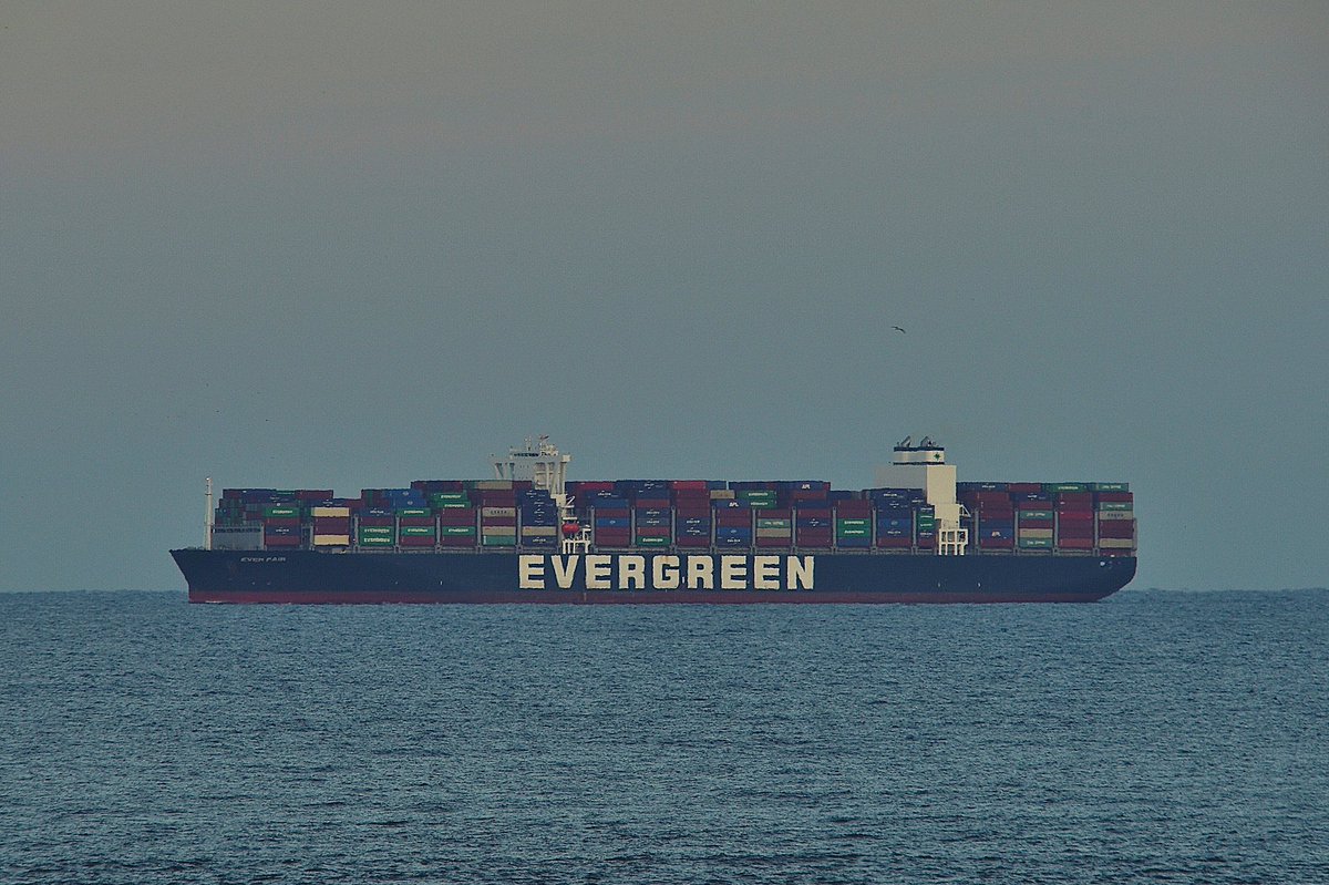 johnmorgan726's tweet photo. The EVER FAIR, IMO:9850886 en route to Baltimore, Maryland @BShipspotting @BaltoChes flying the flag of Liberia 🇱🇷. #EVERGREEN #ContainerShip #EverFair #ShipsInPics https://t.co/k7NKHNNXNh