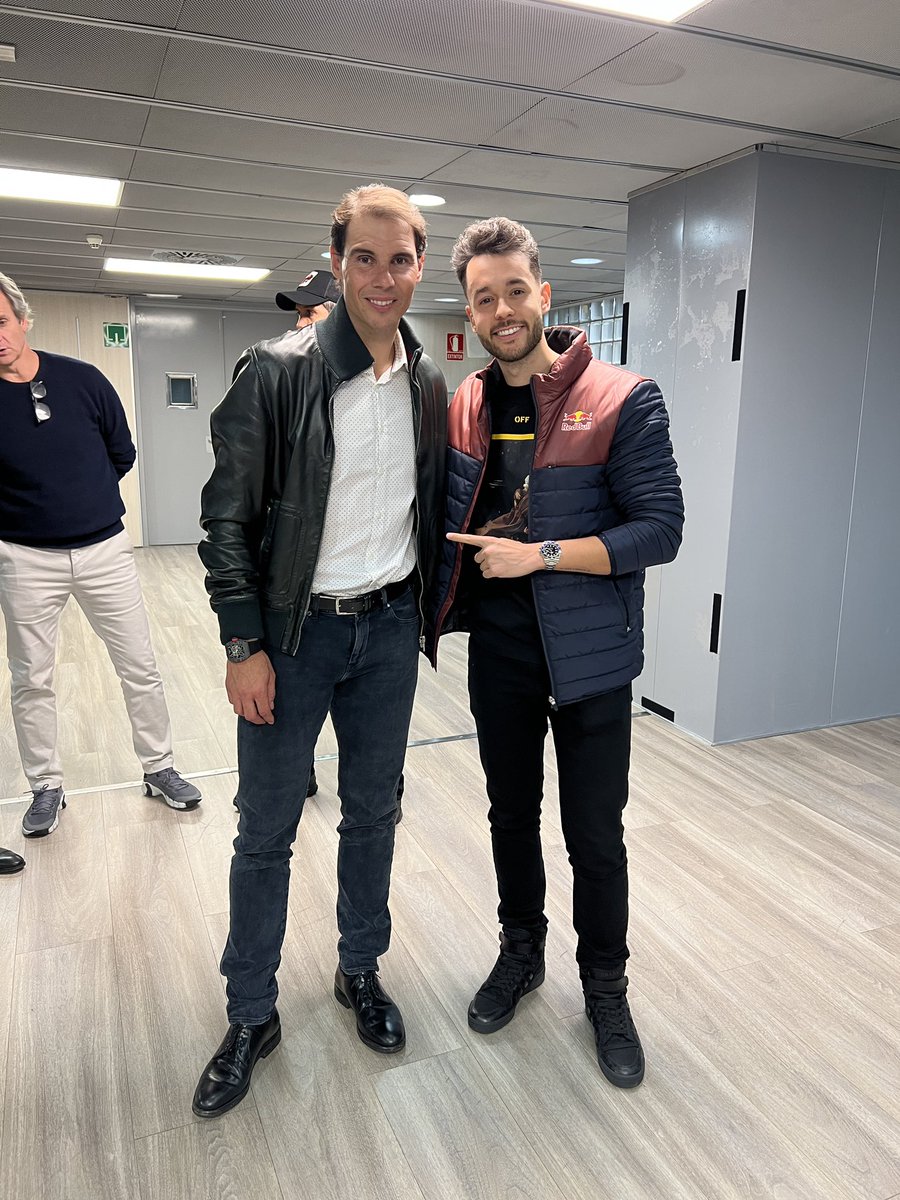 TheGrefg's tweet photo. No preguntéis cómo ha ocurrido pero probablemente ha sido y será la foto que más ilusión me ha hecho en mi vida 🥺 https://t.co/abbxZ1VagB
