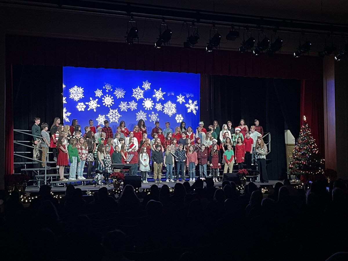 Tracy Paroubek tweet media