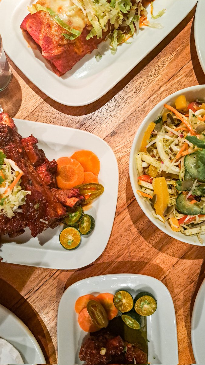 missnikkabomb01's tweet image. I had a blast last night with 2 pretty, smart, and talented ladies. It had been so long since I was truly myself talking to people.

#samefrequency #mexicanfood #cebucity #dinner #MayaRestaurant