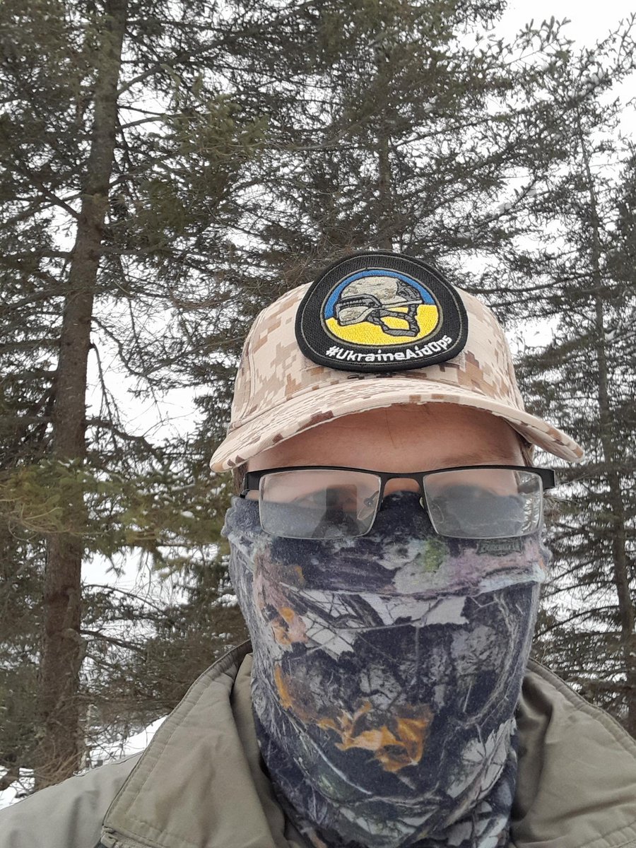 jesse_c_6's tweet photo. It's officially winter and now I look like @Harri_EST! Can't think of a better person to imitate than this guy who is bringing supplies to 🇺🇦 soldiers this winter. Want to be like Harri and help 🇺🇦? Donate so we can supply winter gear, medical supplies & more #belikeharri https://t.co/0exFbsoaAd