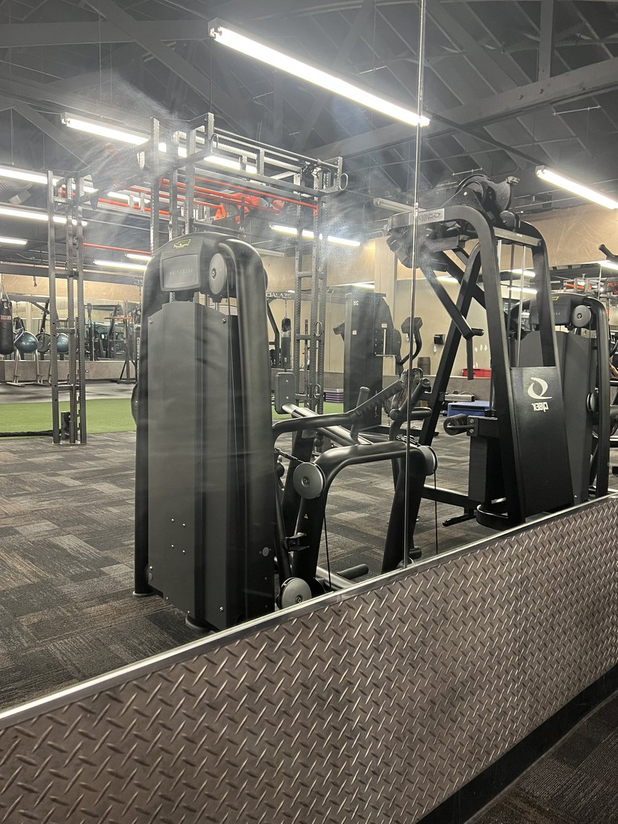 pudgyprogram's tweet photo. Did you know exercise can make you a better developer? it boosts memory and analytical skills

a healthy body leads to a sharper mind so I’m at the gym getting in those reps in 

and be sure to follow the experts at @PudgyFitness too 💪 https://t.co/YuwHflFDFZ