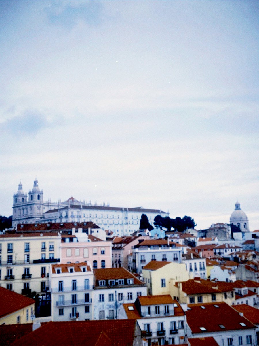 cherroux's tweet photo. Thread de lugares que já passei. 🧵

1. Lisboa https://t.co/OQlUSrru7q