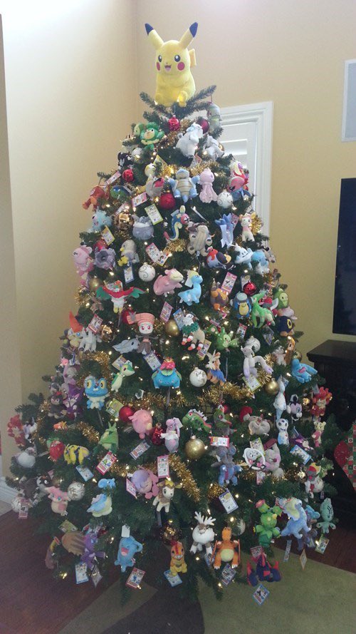 SoftnessDaily's tweet photo. pokémon christmas tree 🎀 https://t.co/5PoOiG2eFi