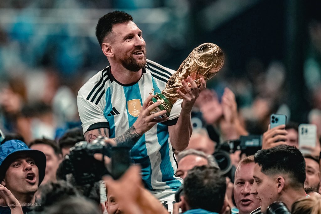 "I have no intention of comparing myself with Maradona - I want to make my own history for something I have achieved." Lionel Messi