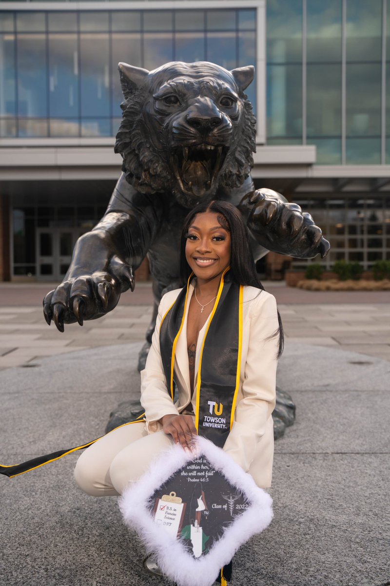 doseofdunni's tweet image. 12.21.22 | B.S. in Exercise Science

#futurept #blackgrad #towsonalumna #exercisescience #towsonuniversity