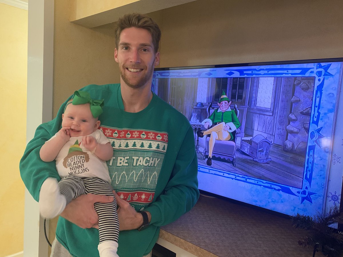 CliffLea's tweet photo. I’m not buying this. Lacey Kate could not be a cotton headed ninny muggins. #elfnight https://t.co/pVf87VCOt7