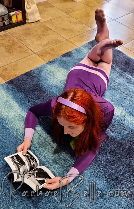 See what happens when Fred isn't around? Daphne just can't stay on task, instead of ghost hunting she's