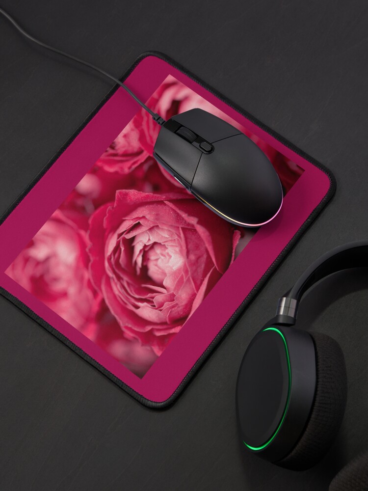 BranaghTh's tweet photo. New Artwork and Products For Sale 👇
Grab The Magenta Roses For Yourself 🌹
https://t.co/O7Lagr85ag
@redbubble #redbubbleartist #redbubble #redbubbleshop #RoseBlossom #magenta #grab #gift #Christmas #LastDay #Decorative #Fashionista #tshirts #homedecorideas #branaghbel #OnSale https://t.co/DALJUM9tWX