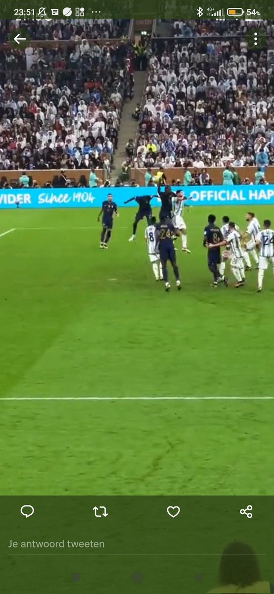 Kimikimmi95's tweet photo. @TabataNL @VI_nl Lekkere handsbal van frankrijk verlengd naar mbappe die trapt en dan penalty krijgt in 118de minuut..... https://t.co/LEIBT1Lzpi