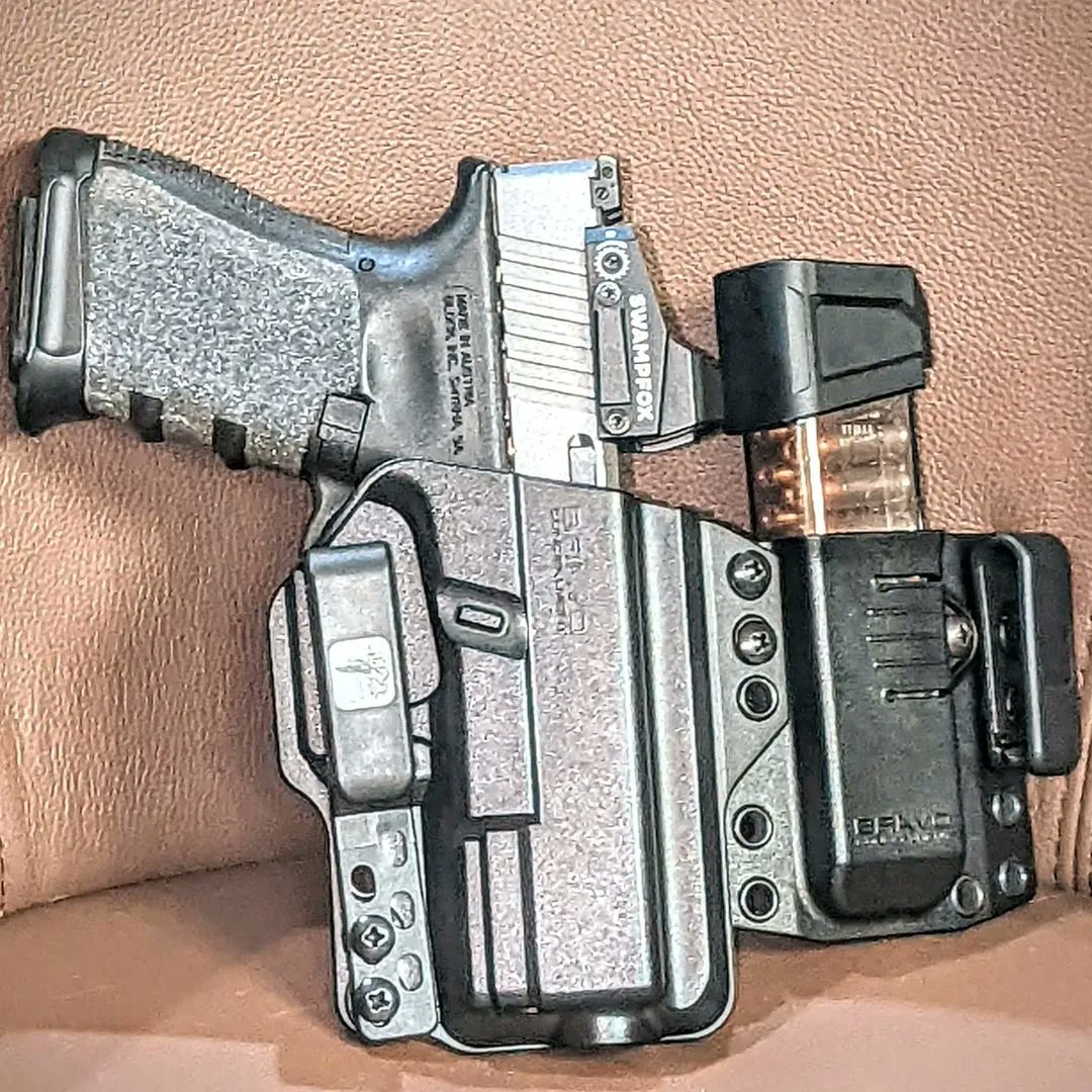 BravoHolsters's tweet photo. The most comfortable & versatile IWB by BRAVO Concealment. @bravoconcealment Optic ready with our Kingslayer by @swampfoxoptics
Repost from @valortec
#glock #glockprofessional #pewpew #picoftheday #bravoconcealment #concealedcarry #fireamstraining #tacticaltrainingorlando https://t.co/g3OwBIub6Q