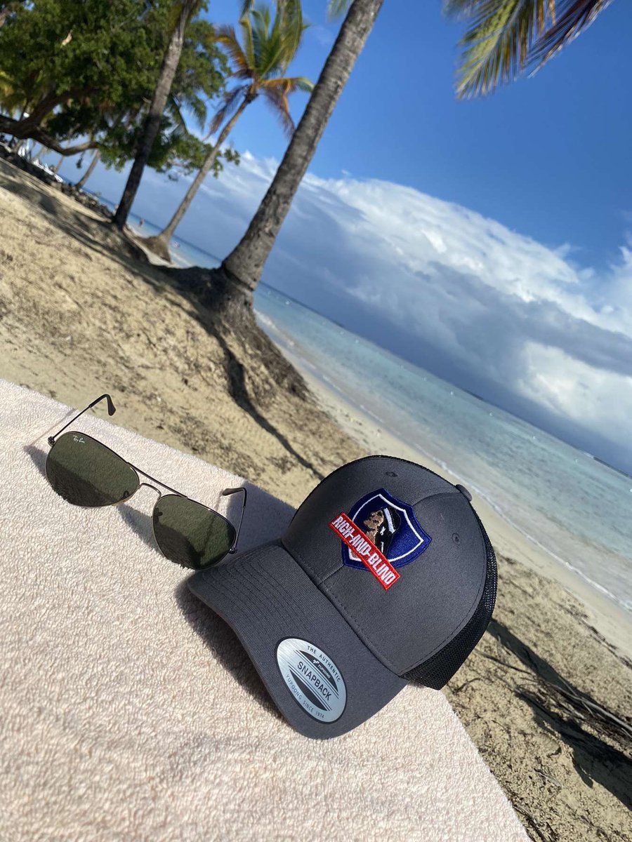 R1chandblind's tweet photo. Rich and blind out in Jamaica😎🇯🇲 https://t.co/Lu7RZ0dZMZ