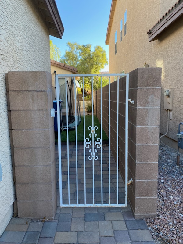 ArtisticIronLV's tweet photo. Before and After Artistic Iron visited this house ๐
#artisticironworks #artisticiron #showroom #sidegate #lasvegas #vegashomes #downtownlasvegas #simple #elegant #beforeandafter #upgrade #homeimprovement https://t.co/lgsRY4LHcR