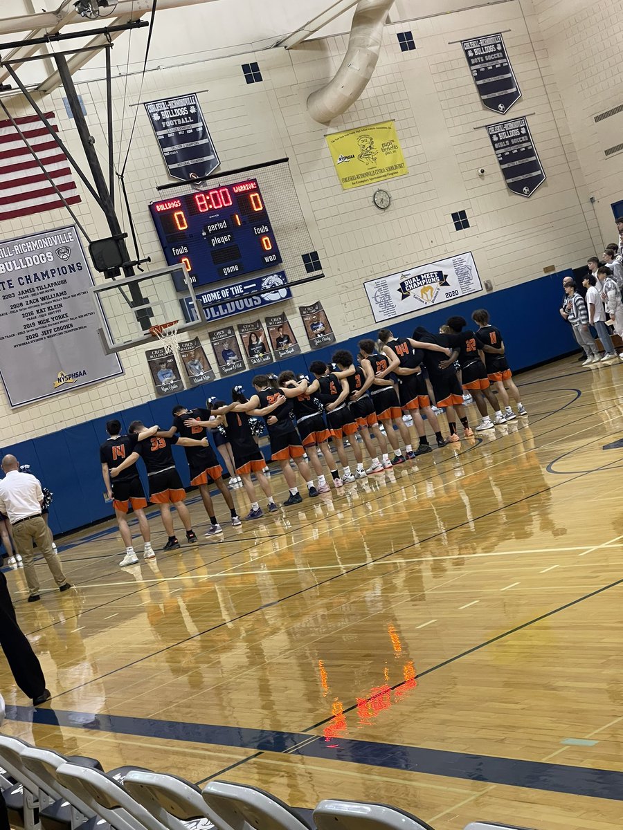 MrsSmithRm30's tweet photo. Game time #mohonbasketball https://t.co/q6em3T4uHt
