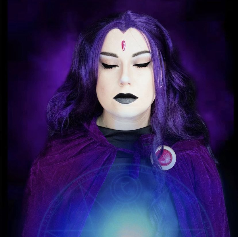 DeadRingerCos's tweet image. I forget to post on here… woopsie.

#ravencosplay #cosplayer #TeenTitansRaven