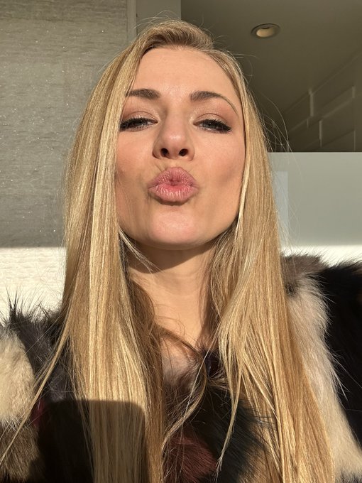 Chatting daily on my new only friends 😉😘 Link in my bio (1st link) https://t.co/IjTHGfh8a4<a href="/tag/brainhealth"class="tags"><span>#brainhealth</span></a><a href="/tag/sleepnaturally"class="tags"><span>#sleepnaturally</span></a>