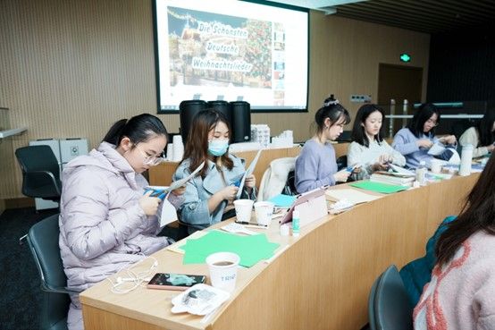 UNNC recently held the Sino-German Cultural Week which included a series of campus events to celebrate the 50th anniversary of China-Germany diplomatic relations. Events included a German Lantern Festival workshop, recitation competitions and lectures on humanities.