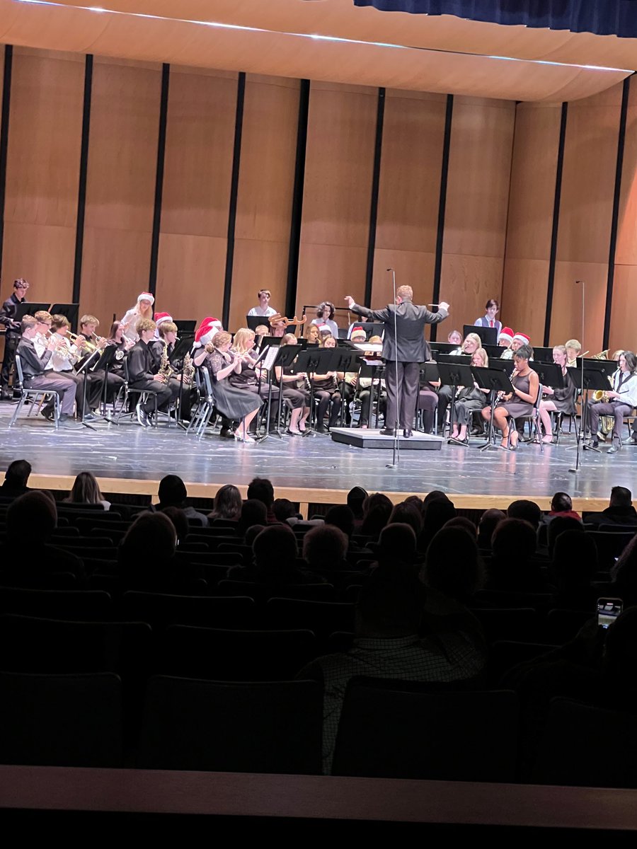 NBWAthletics's tweet photo. Great job to Mr. Fletcher and our 7th grade, 8th grade and HS bands. The festive music was fantastic! #sdnblearns https://t.co/RNmnBlJ40X