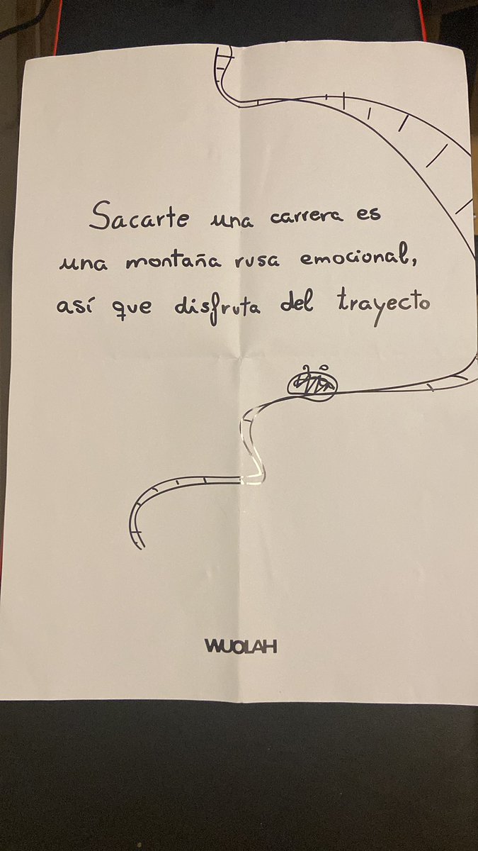 Mañana estaré firmando mis carteles por la facultad de Derecho. También puede que sortee algún follow, os espero a todos 🤗.