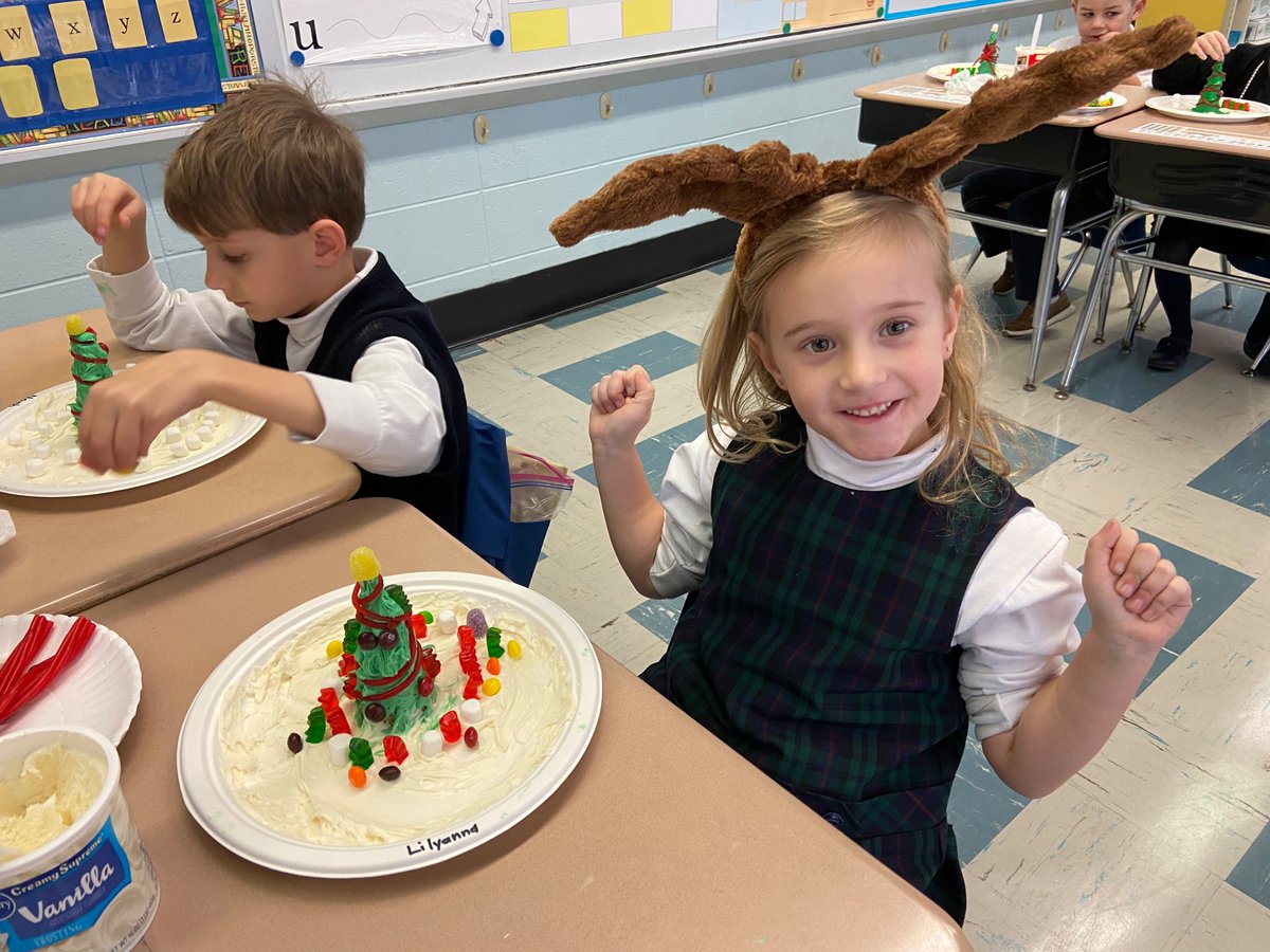 SCSMrsNash's tweet photo. So much fun!🎄 https://t.co/1iKVc6lpGT
