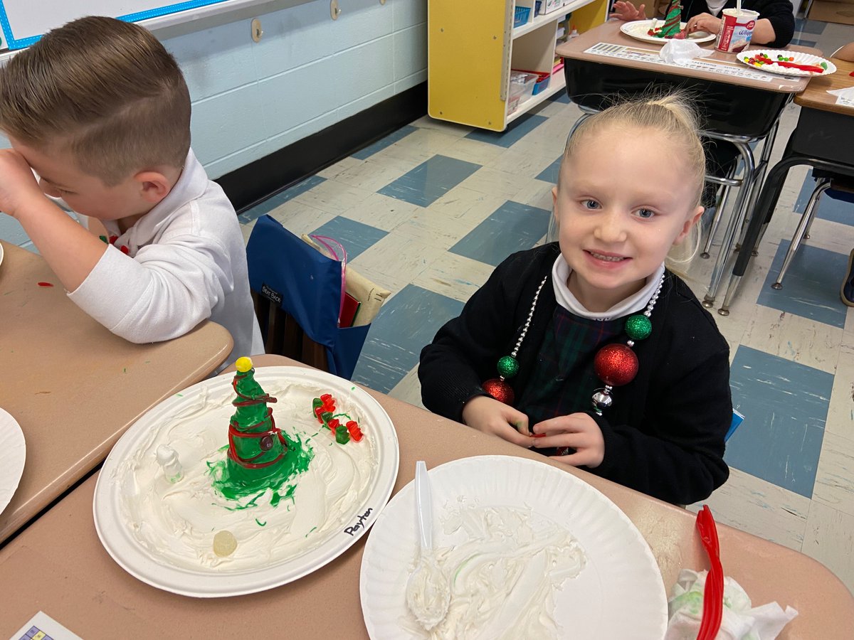 SCSMrsNash's tweet photo. So much fun!🎄 https://t.co/1iKVc6lpGT