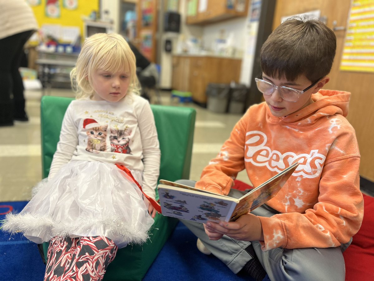 Allyson Mooney tweet media