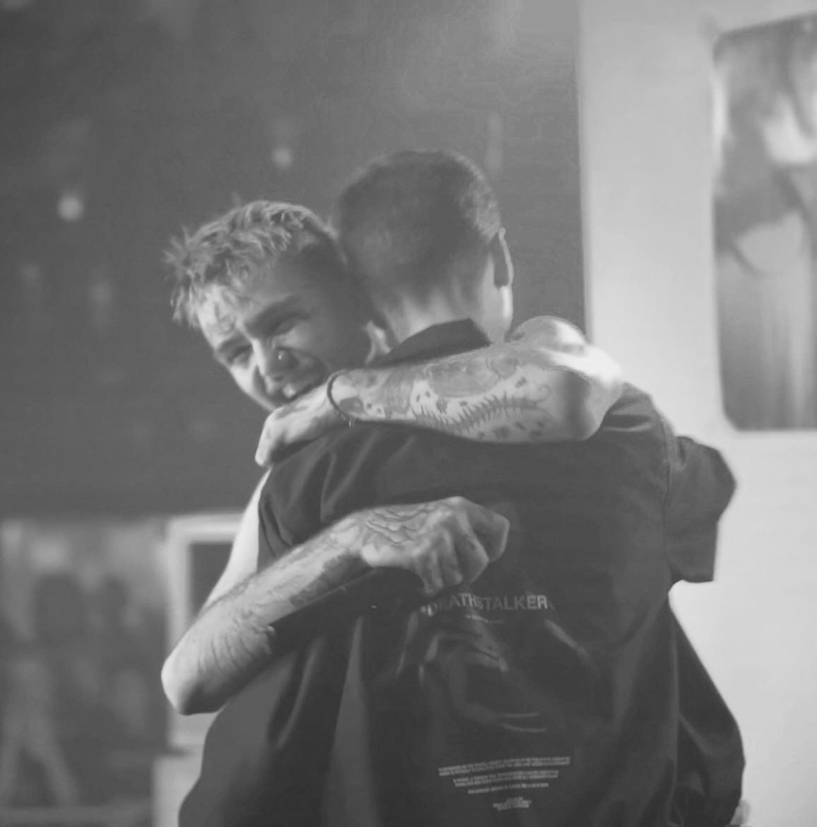 GETCAKEDlEYOUNG's tweet photo. two fav artists of all time https://t.co/eqB7QdVJdl