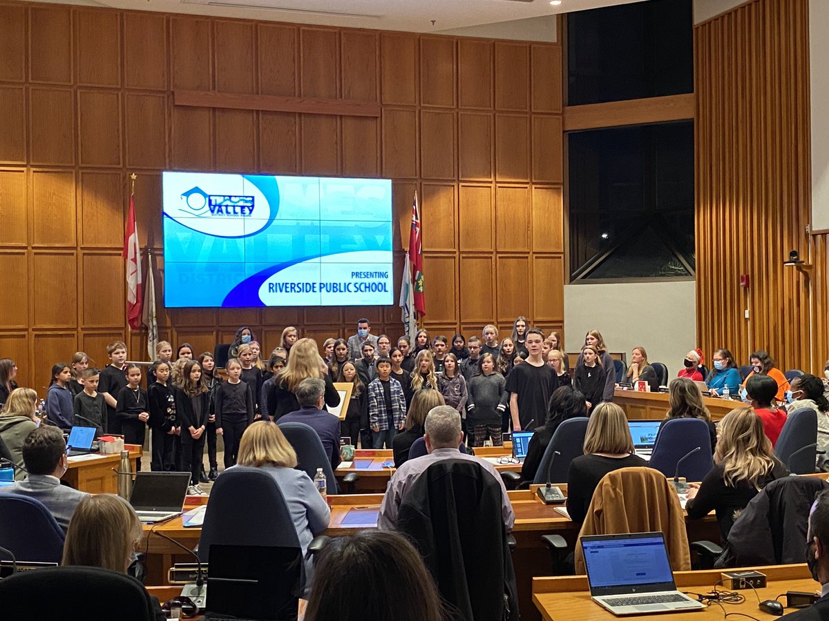 Incredible performance of “Here to Love” by students from <a href="/Riverside_PS/">Riverside PS</a> at tonight’s board meeting!! Powerful reminder to spread love &amp; kindness!