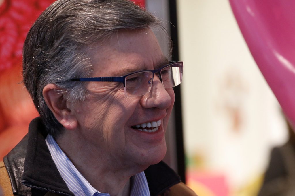 #vitacura <a href="/vitacura/">Luis Ramirez</a> Torrealba Tontito por no saber jugar a las escondidas como Gasparin Lavín.