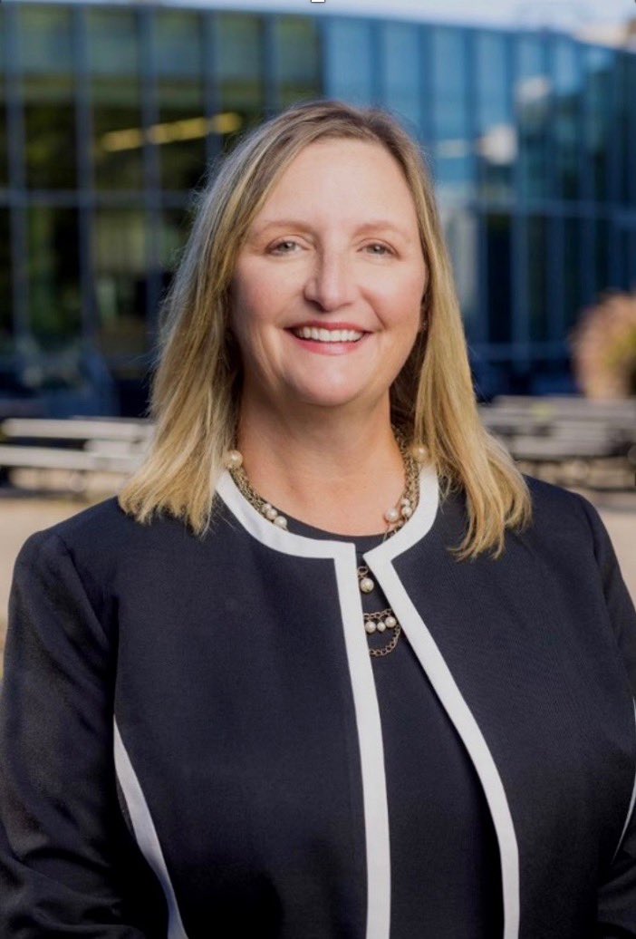 It’s official! Dr. Tracy Morris was named Illinois Valley Community College’s 11th President by the Board of Trustees.🦅

Congratulations, Dr. Morris!