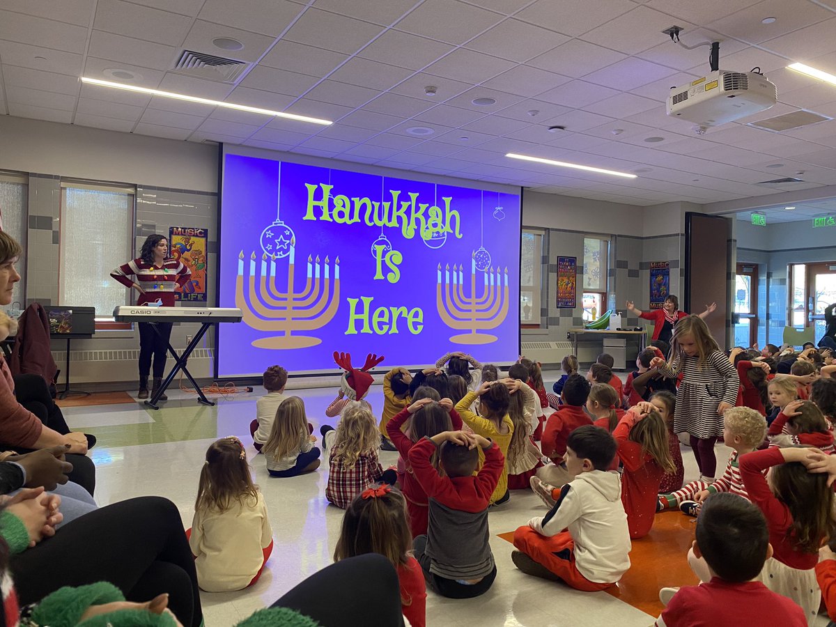 dedhamfinearts's tweet photo. The fabulous Ms. O’Shea (with guest appearance by Mrs. Kirby) lead the entire ECEC in a holiday/winter sing along!! @DedhamECEC @PrincipalKim @DedhamSchools https://t.co/ucF0w2hxb5