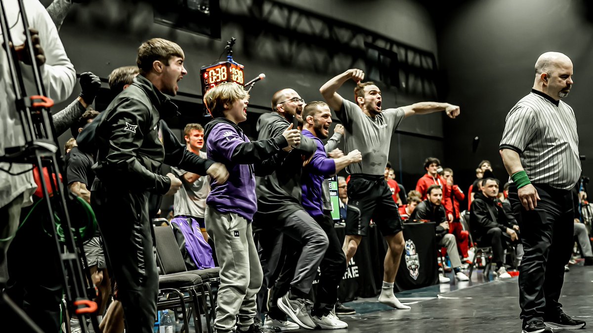 ICYMI : Cradle ✅ Fall ✅✅

Parker Keckeisen over Hidlay! 

#PantherTrain l #EverLoyal