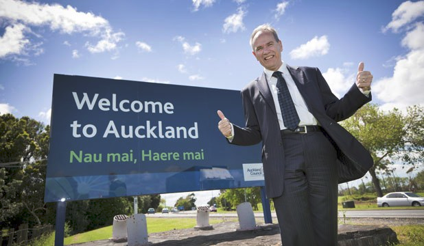 #RT <a href="/NajibRazak/">Mohd Najib Tun Razak</a>: Auckland tengah banjir ke?