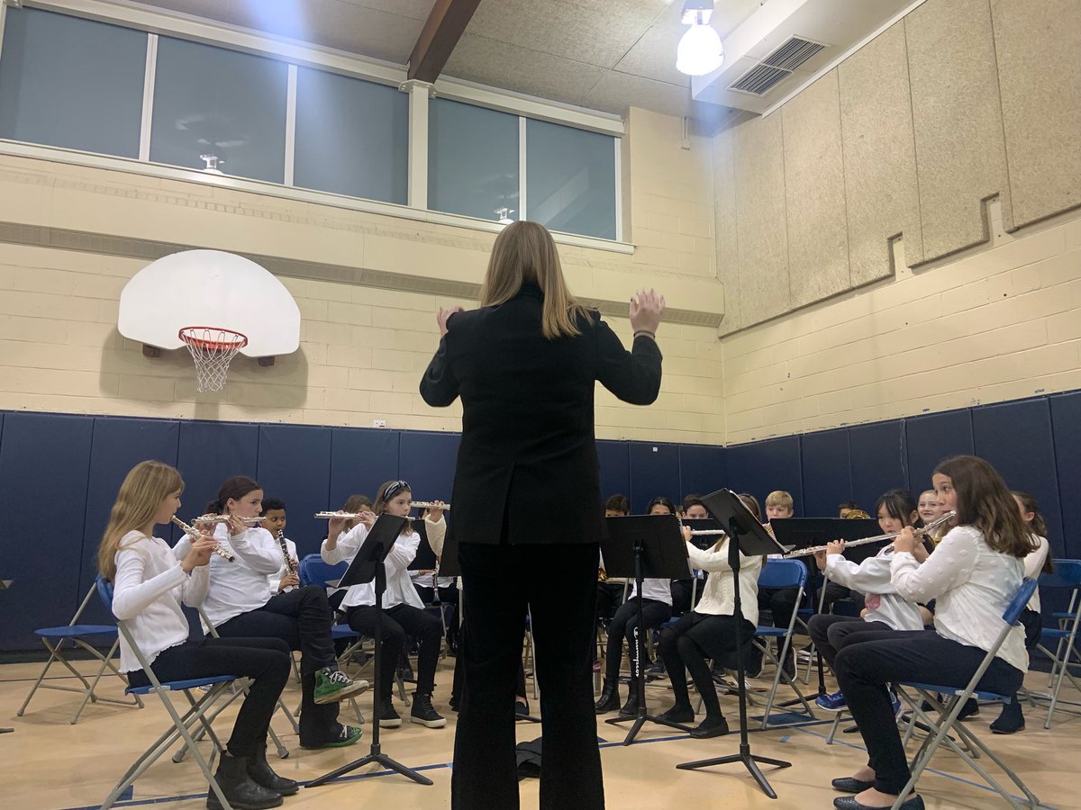 Last Wednesday night, we had Foster’s Winter Concert! So proud of these students!