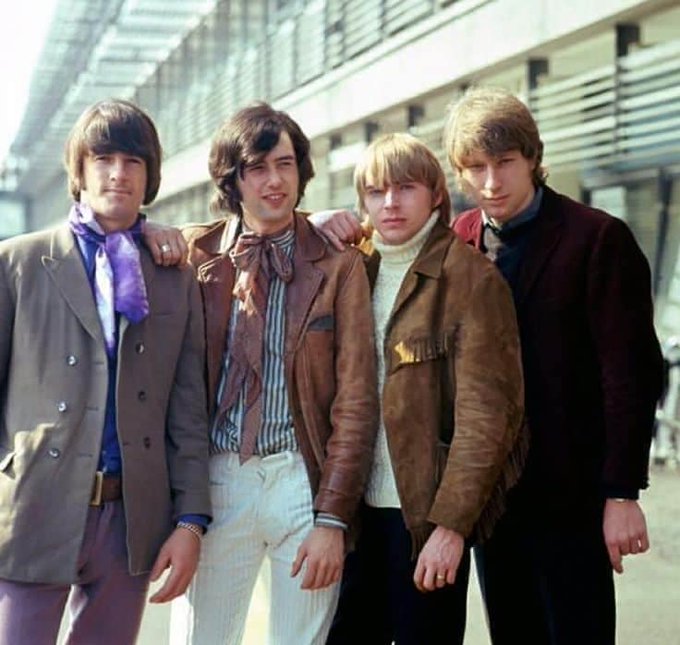 crockpics's tweet photo. The Yardbirds, 1965. https://t.co/9xMF9V1Ard