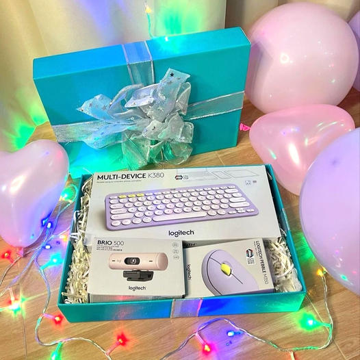 dector_bookman's tweet photo. 🎁 ส่งมอบความสุขแด่คนพิเศษด้วยของขวัญไอเดียใหม่ ๆ จาก 
Logitech ไอเทมทันสมัย สีสันสดใส ในโทนสุดคลาสสิก 🎊

🛒 Lazada 👉 https://t.co/p27MwYkOXI
🛒 Shopee 👉 https://t.co/ZtcJbst1wi
...
#ส่องทวิตยามเช้า
#ตัวแม่จะแคชั้นมีเทออออ
#AFFMitsubishiElectricCup2022
#woodyinterviewxtutoryim https://t.co/W75kHMxzjT