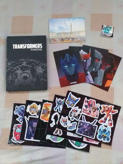 Kusakichan15's tweet photo. ITS FINALLY HERE!!! OMG!!! My @TF_zine has finally arrived!! 

This is literally very special to me coz its the very first one Ive joined in the fandom right after being rejected in my initial attempt at applying for one haha... Best xmas gift so far Im so happy😭🙏💕 https://t.co/ui7r7HwYr8
